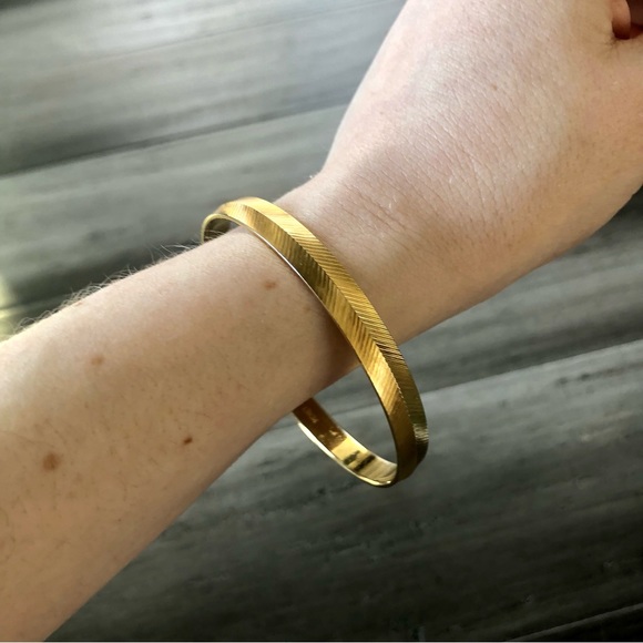 Vintage 80's Monet Brass Etched Bangle Bracelet - Picture 5 of 6